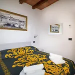 Fiorino Apartment - Piazza Della Liberta